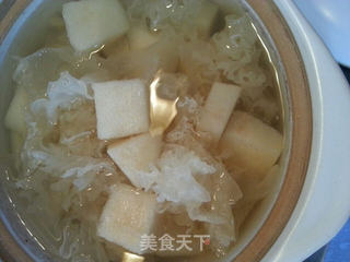 雪梨冰糖银耳羹的做法步骤:5