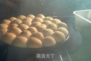简单易做爆浆猴子面包----不用二发面包也精致的做法步骤:9