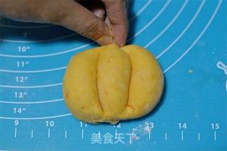 【番茄配方】万圣节疯狂派对系列——万圣节南瓜面包的做法步骤:5