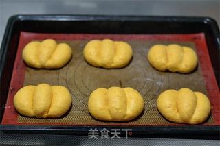 【番茄配方】万圣节疯狂派对系列——万圣节南瓜面包的做法步骤:7