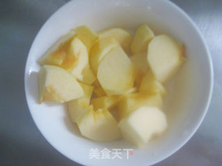 给不好吃的水果一个华丽的转身——蜂蜜水果罐头的做法步骤:3