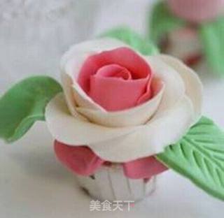 翻糖杯子蛋糕的做法步骤:10