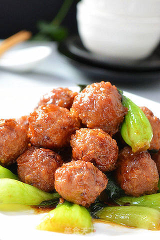 青菜烧肉丸的做法步骤:11