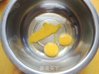 蜂蜜牛奶纸杯蛋糕的做法步骤:2