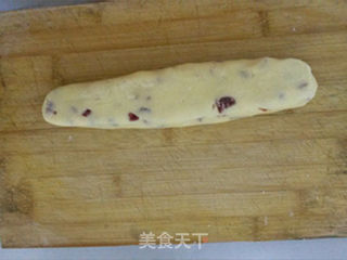 一款征服不爱吃饼干朋友的饼干——蔓越莓饼干的做法步骤:6