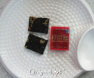 西兰花芝香阿胶浓汤的做法步骤:3