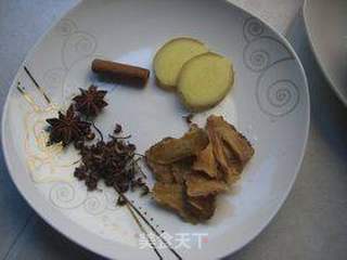 羊肉炖黑萝卜的做法步骤:2