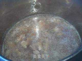 羊肉炖黑萝卜的做法步骤:5