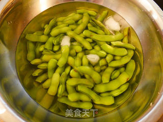 酒糟毛豆-再简单不过的下酒菜的做法步骤:3