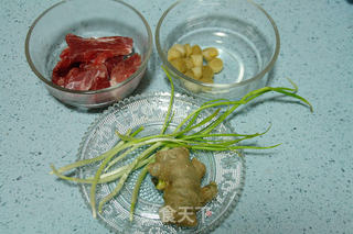 干贝栗子瘦肉粥佐香酥干贝丝的做法步骤:4