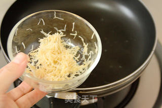 干贝栗子瘦肉粥佐香酥干贝丝的做法步骤:15