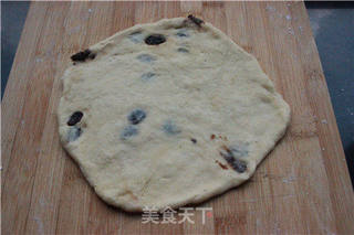 葡萄干花环面包的做法步骤:14