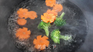 黑椒牛排的做法步骤:2