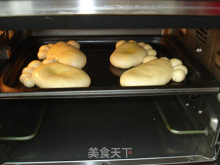 萌萌哒小脚丫面包的做法步骤:10