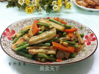 藕条炒豆角的做法步骤:11