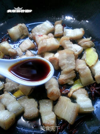 红枣炖烧五花肉的做法步骤:9