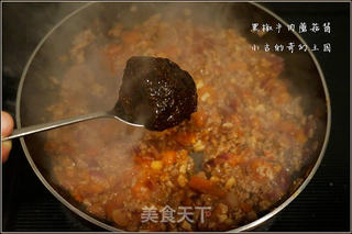 黑椒牛肉蘑菇酱的做法步骤:9