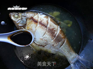 香菇炖鳊鱼的做法步骤:6