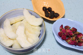 玫瑰红酒梨的做法步骤:2