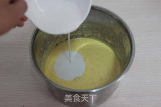 【番茄配方】花一样的椰香戚风—— 加了椰浆的戚风更美味的做法步骤:2