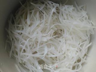 萝卜丝鸡蛋饼的做法步骤:2