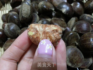 栗子去皮小窍门及储存方法的做法步骤:3
