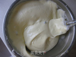 蜜红豆戚风蛋糕的做法步骤:12