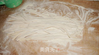 老北京风味小吃——炒疙瘩的做法步骤:7