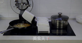 蛋炒饭的做法步骤：3