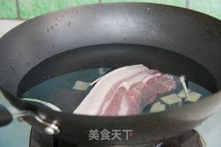 回锅肉的做法步骤：2