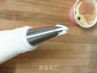 万圣节杯子蛋糕的做法步骤:12