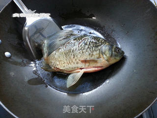 酱烧鲫鱼的做法步骤:6