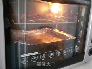 在家自制安心吮指烤鸡肉串——自制烤鸡肉串(含鸡腿剔骨方法)的做法步骤:10