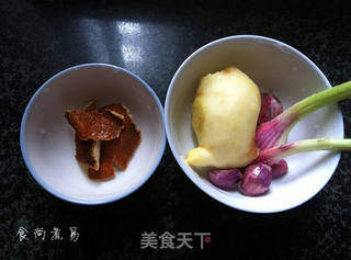 陈皮三杯鸭的做法步骤:3