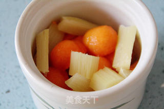 【南北杏甜蔗雪耳炖木瓜】的做法步骤:7