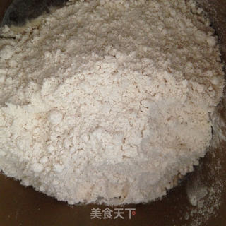 面包机版奶香吐司的做法步骤:2