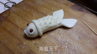 小鱼馒头的做法步骤:12