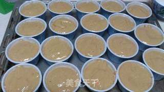 万圣节鬼脸纸杯蛋糕的做法步骤:6