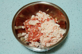 【鲜肉虾皮馄饨】的做法步骤:7