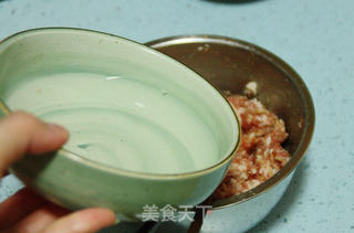 【鲜肉虾皮馄饨】的做法步骤:10