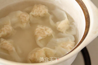 【鲜肉虾皮馄饨】的做法步骤:20