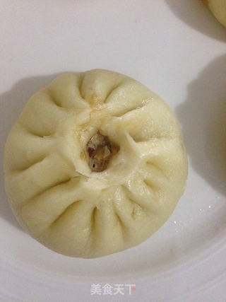 萝卜白菜鲜肉包的做法步骤:21