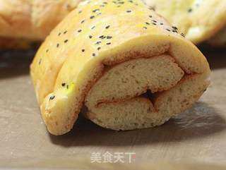用冷藏中种和液种做个肉松面包卷来吃吃的做法步骤:10