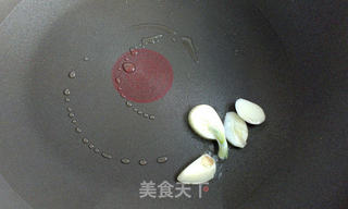 韭黄木耳炒蛋——一个人也要好好吃饭的做法步骤:3