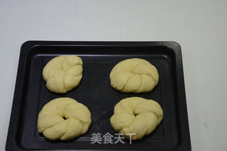 黑芝麻小花卷的做法步骤:11
