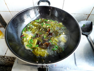 酸菜粉条肉片的做法步骤:12