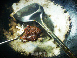 沙茶酱韭菜炒玉子豆腐的做法步骤:3