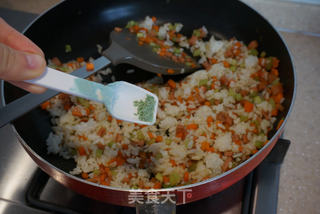 早餐秘笈之金银芝香饭卷的做法步骤:12