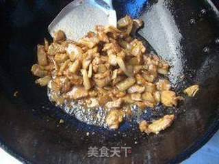 灰树花炒肉片的做法步骤:6