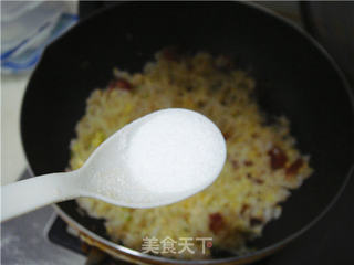 美乃滋腊肠炒饭的做法步骤:11